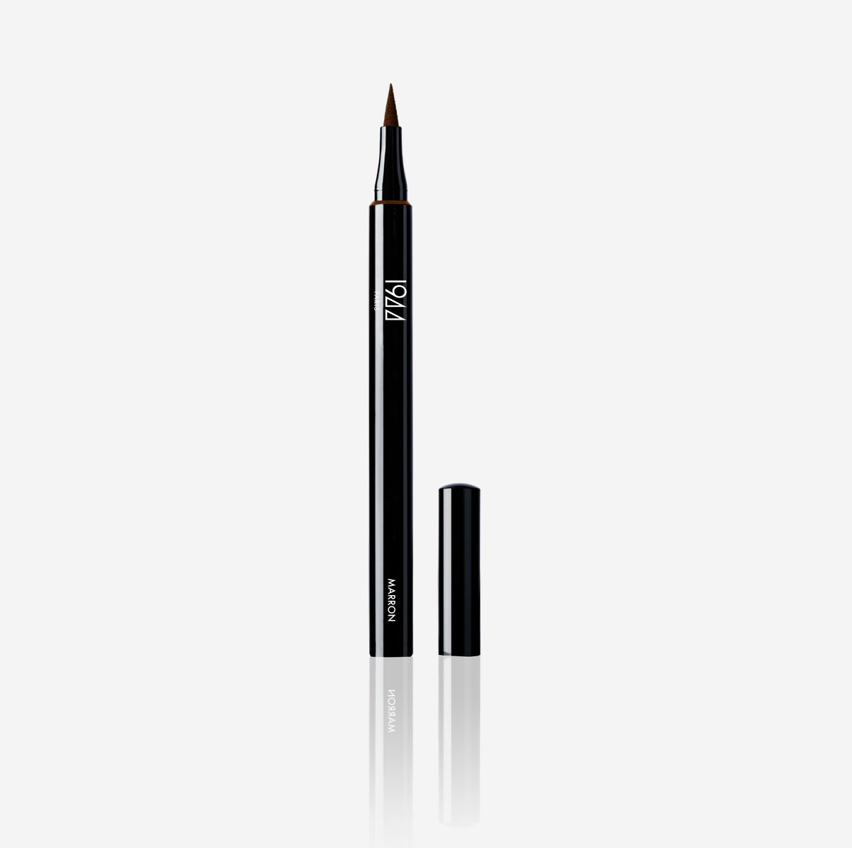 La Plume Eyeliner 1944 Paris